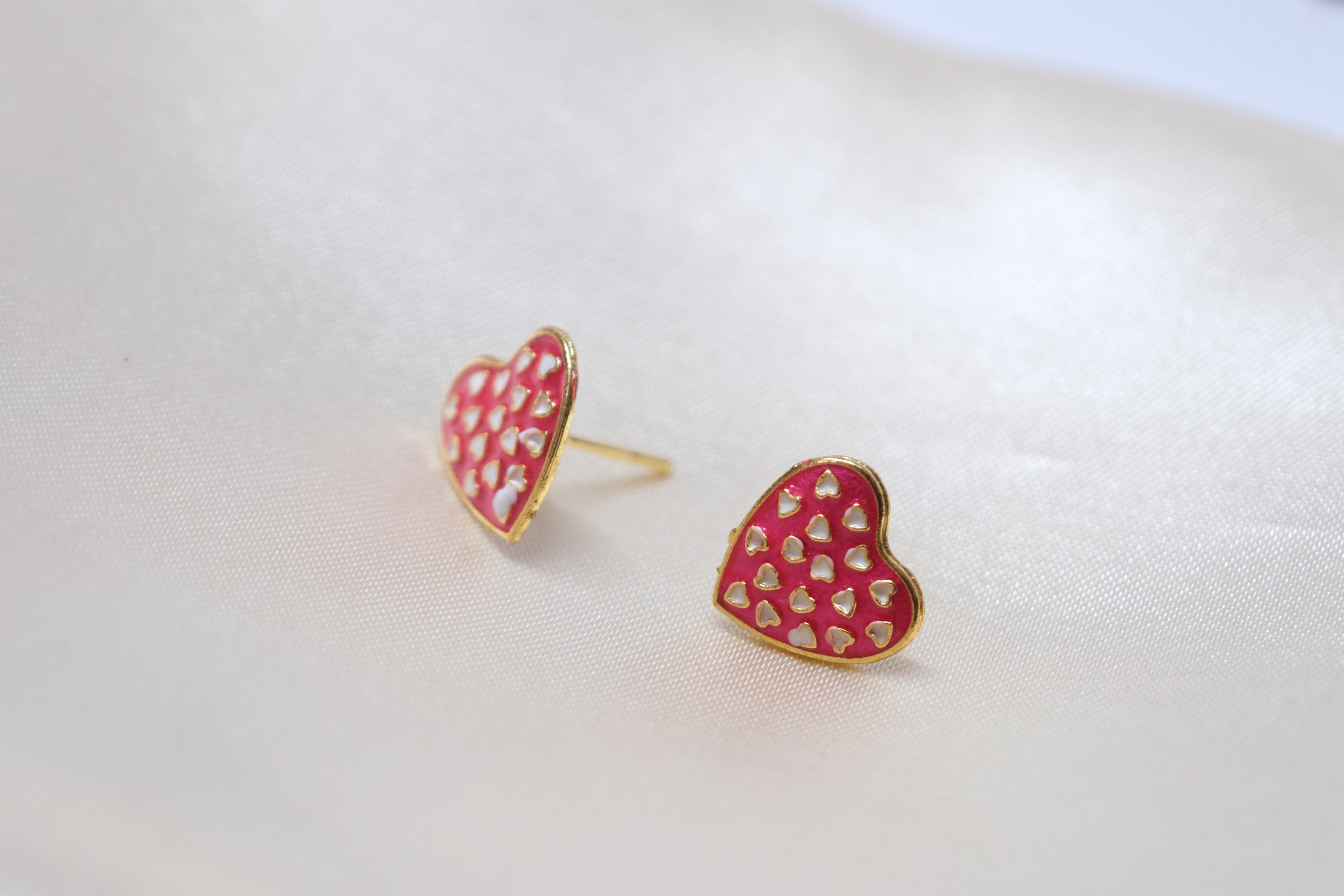 POLKA dot heart