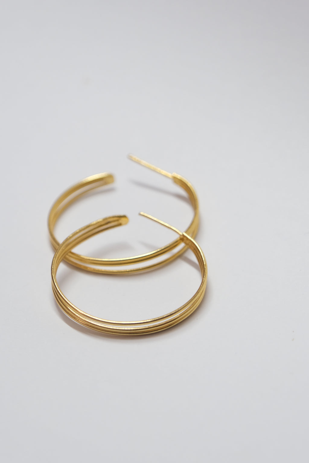 Classic Gold Ribbed Hoop Earrings | Everyday Essential Jewelry