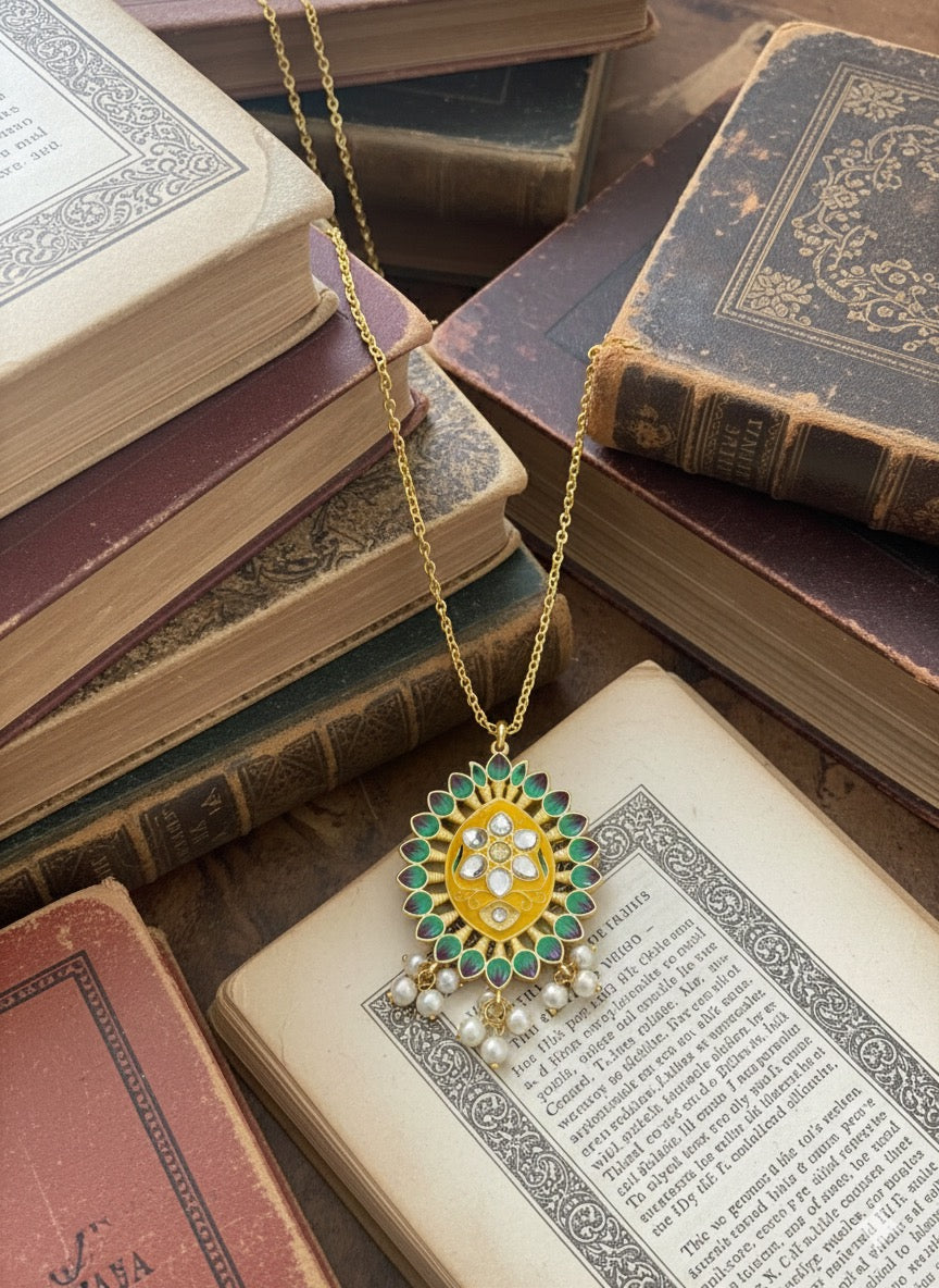 Yellow & Green Reversible Pendant Chain Necklace – Dual-Tone Handcrafted Meenakari Jewelry